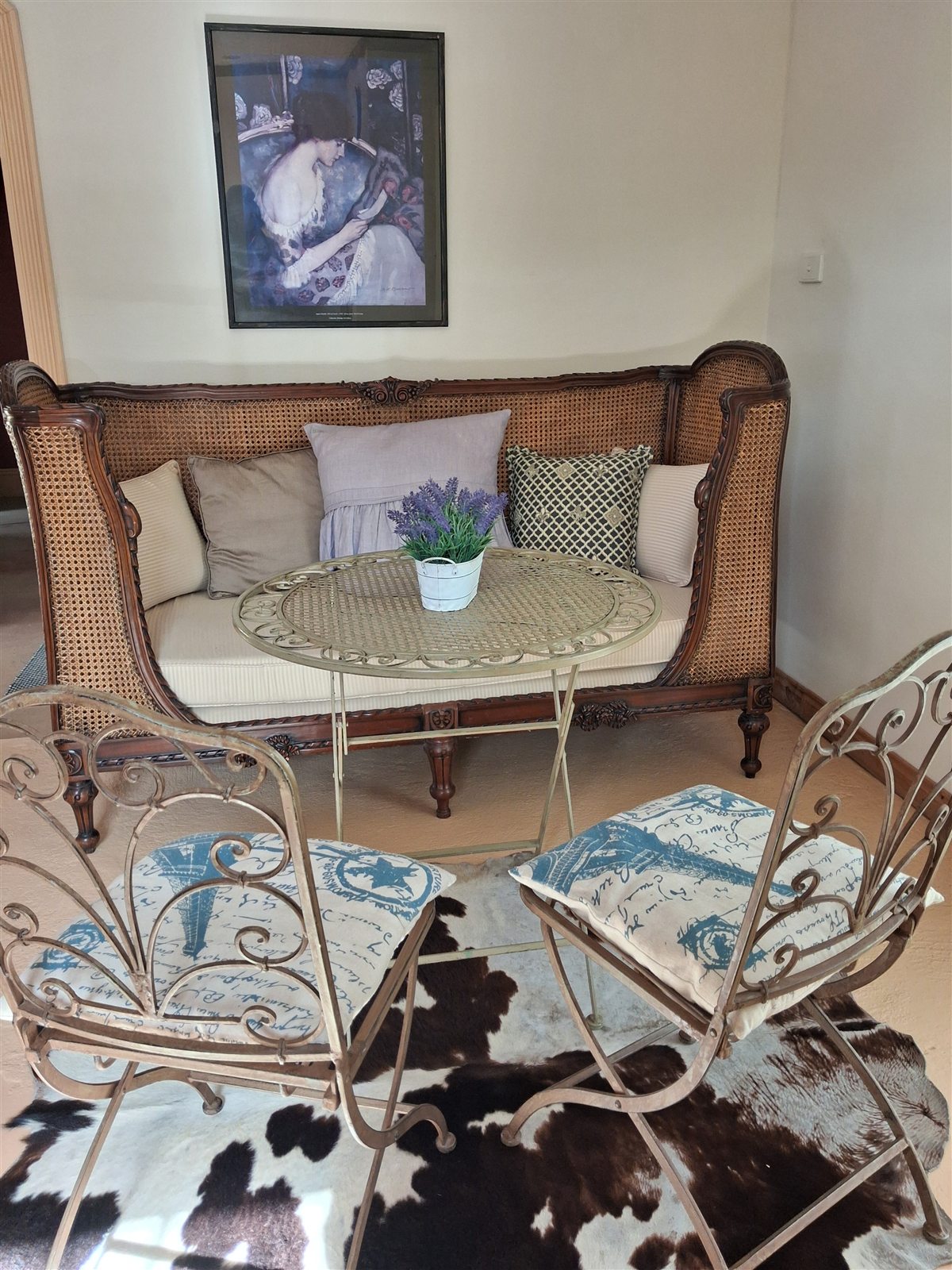 French farmhouse-style sitting area in La Petite Maison